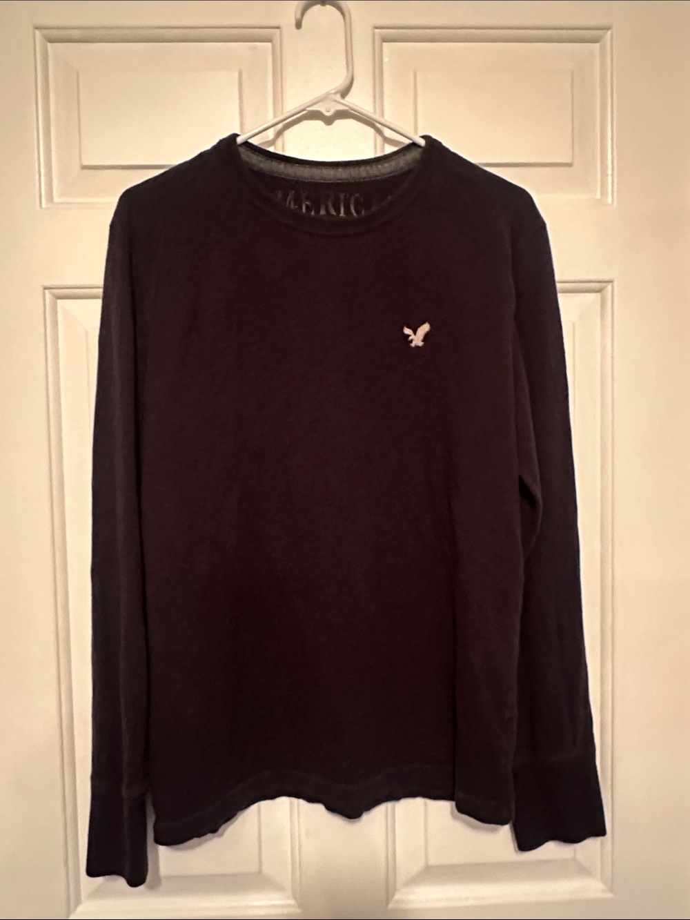 American Eagle Outfitters Men’s Medium M Black Crewneck long sleeve Tshirt